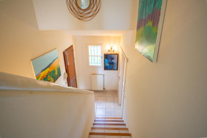 Image No.10-2 Bed Villa for sale