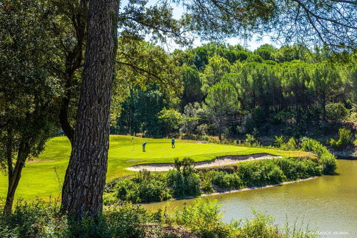 Image No.19-3 Bed House for sale