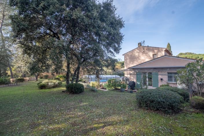 Image No.8-3 Bed Villa for sale