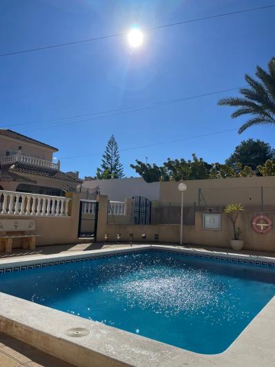 Image No.2-3 Bed Villa / Detached for sale