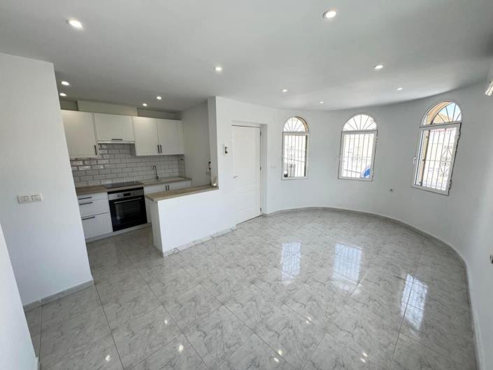 Image No.9-3 Bed Villa / Detached for sale