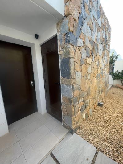 Image No.9-2 Bed Villa / Detached for sale