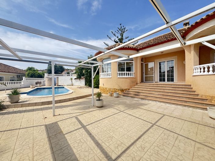 Image No.3-3 Bed Villa for sale