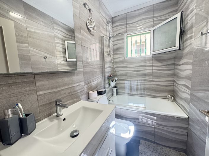 Image No.9-4 Bed Villa for sale