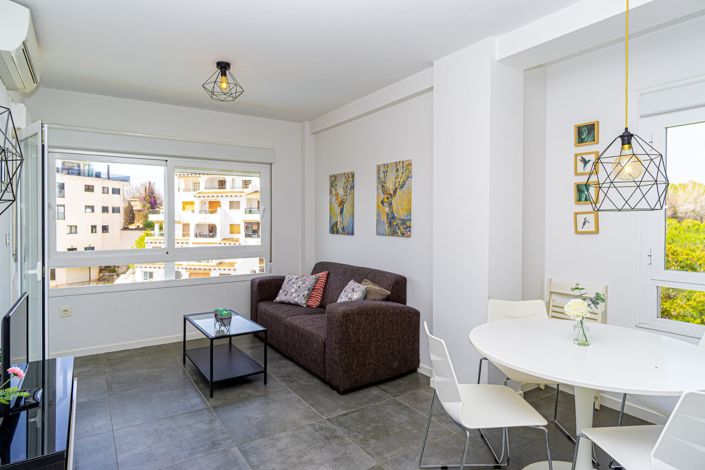 Image No.10-2 Bed Apartment for sale