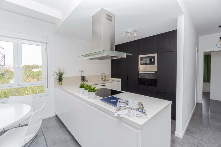 Image No.15-2 Bed Apartment for sale