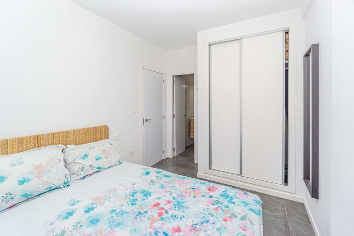 Image No.19-2 Bed Apartment for sale