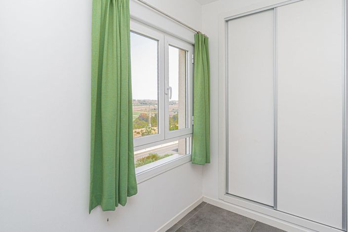 Image No.26-2 Bed Apartment for sale