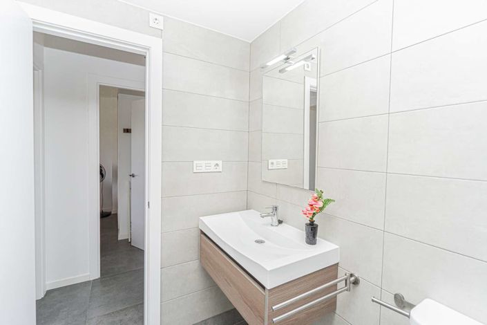 Image No.28-2 Bed Apartment for sale