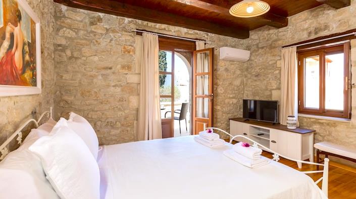 Image No.20-3 Bed Villa / Detached for sale