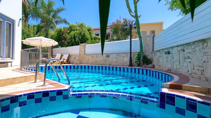 Image No.2-4 Bed Villa / Detached for sale