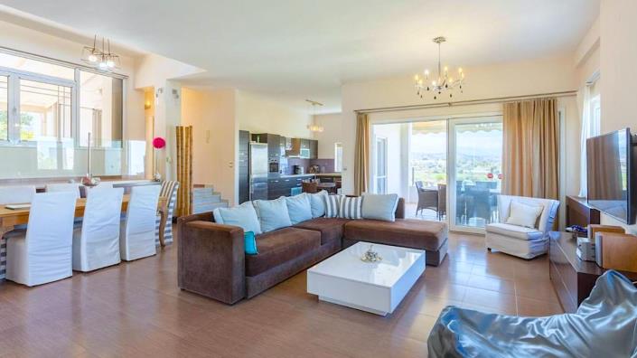 Image No.16-8 Bed Villa / Detached for sale