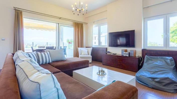 Image No.18-8 Bed Villa / Detached for sale