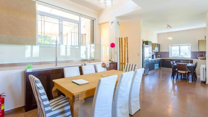 Image No.21-8 Bed Villa / Detached for sale