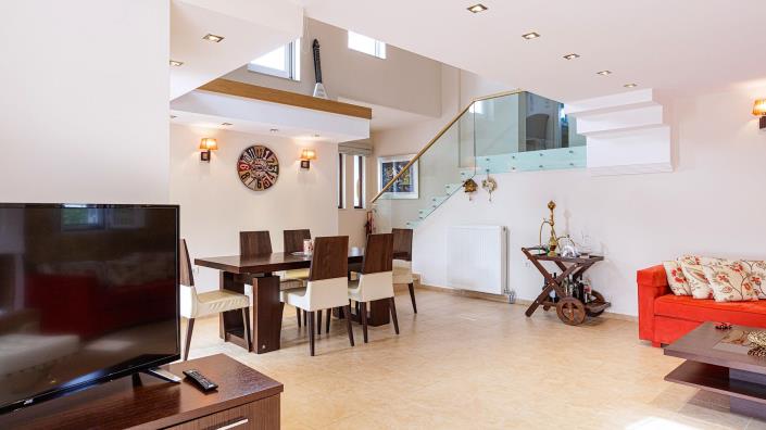 Image No.5-4 Bed Villa / Detached for sale