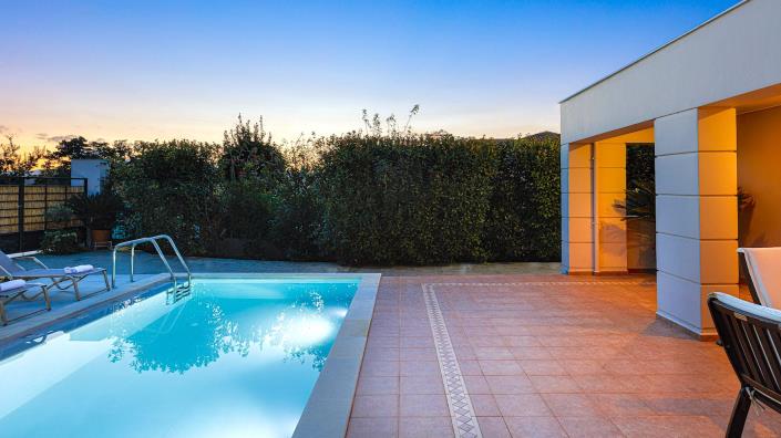 Image No.14-4 Bed Villa / Detached for sale