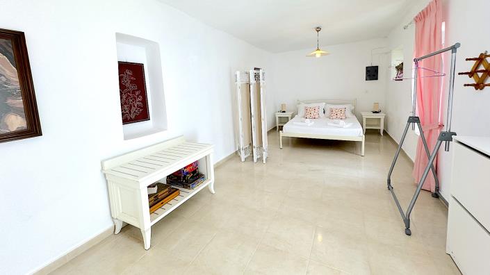 Image No.8-4 Bed Country House for sale