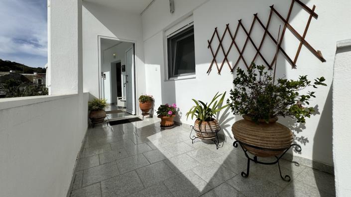 Image No.28-4 Bed Country House for sale