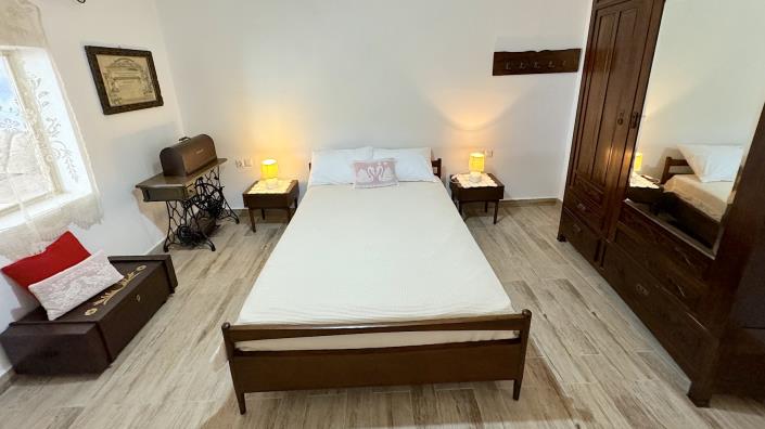 Image No.50-4 Bed Country House for sale