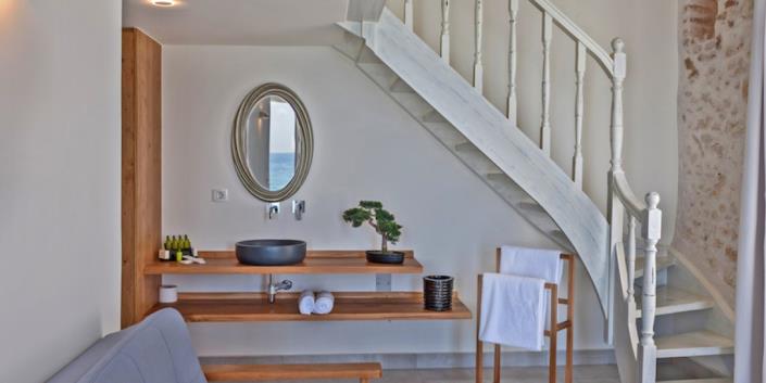 Image No.27-12 Bed Hotel for sale