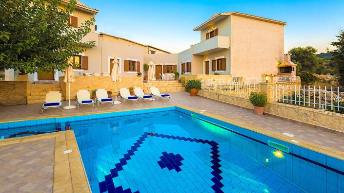 Image No.18-6 Bed Villa / Detached for sale