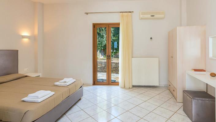 Image No.14-6 Bed Villa / Detached for sale