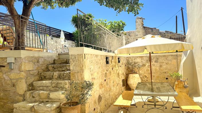 Image No.48-5 Bed Villa / Detached for sale