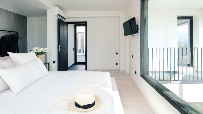 Image No.52-5 Bed Villa / Detached for sale