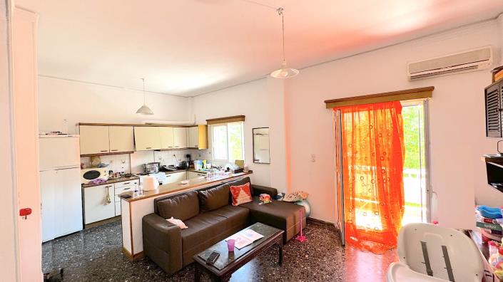 Image No.8-2 Bed Village House for sale