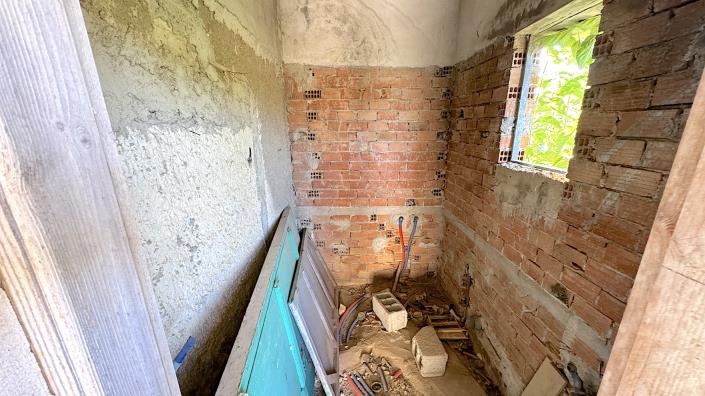 Image No.18-3 Bed Village House for sale