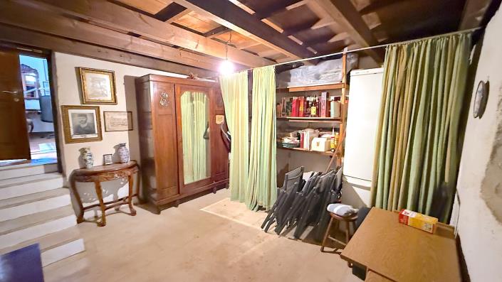 Image No.23-3 Bed Village House for sale