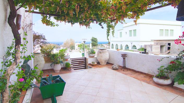 Image No.4-2 Bed Village House for sale