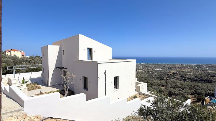 Image No.8-5 Bed Villa / Detached for sale