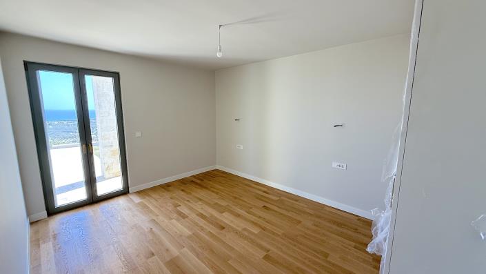 Image No.46-5 Bed Villa / Detached for sale