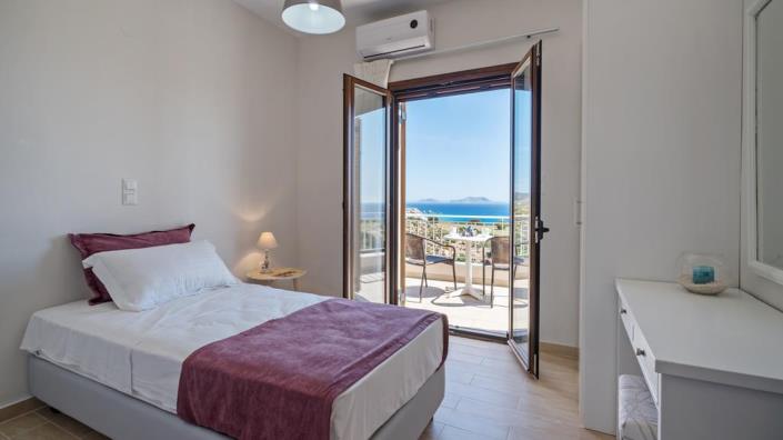 Image No.14-7 Bed Villa for sale