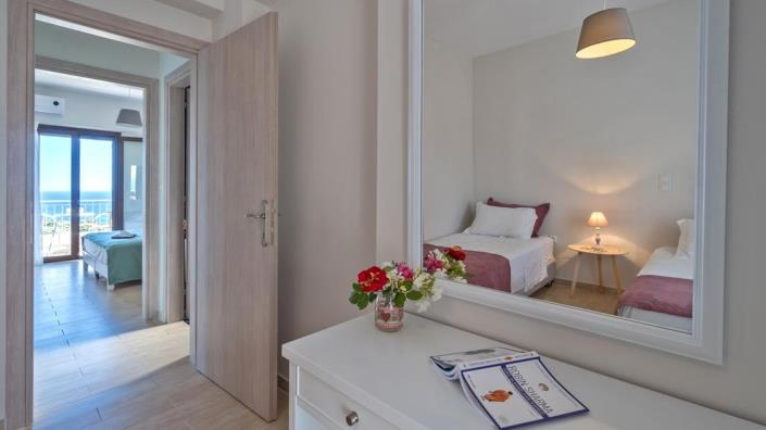 Image No.15-7 Bed Villa for sale