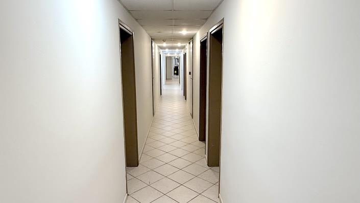 Image No.22-17 Bed Hotel for sale