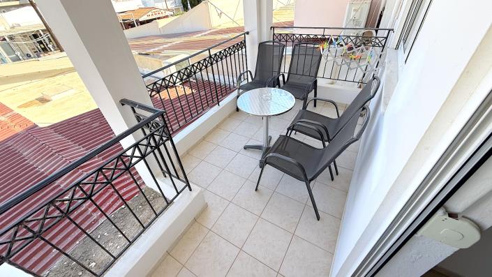 Image No.42-17 Bed Hotel for sale