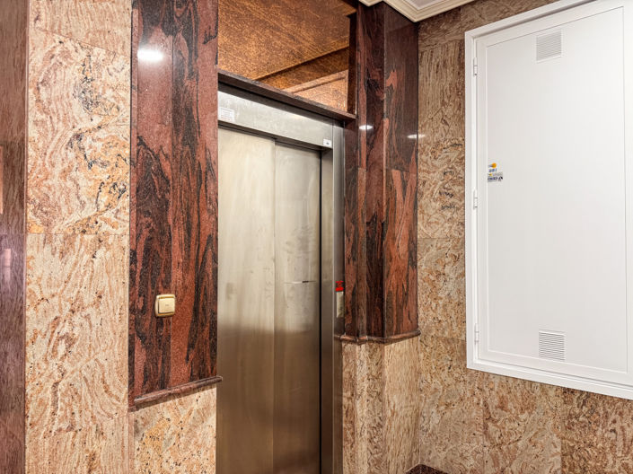 Image No.2-4 Bed Apartment for sale