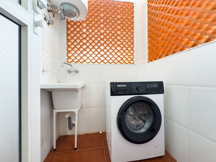 Image No.21-2 Bed Apartment for sale