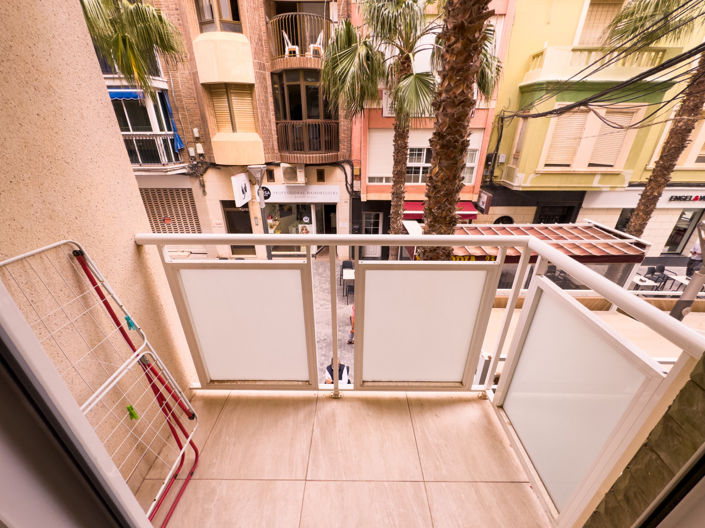Image No.1-4 Bed Apartment for sale