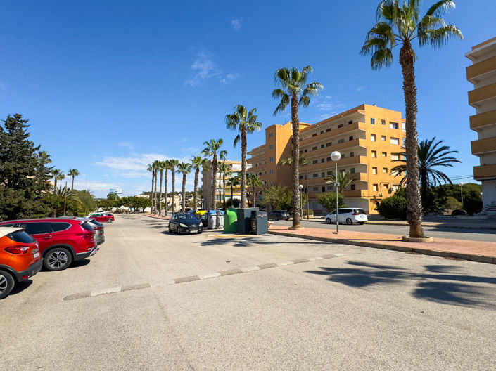 Image No.34-2 Bed Apartment for sale