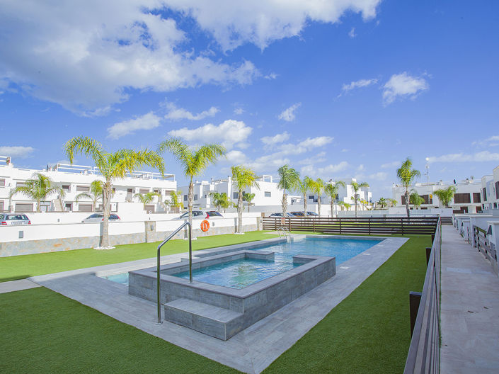 Image No.1-3 Bed Villa for sale