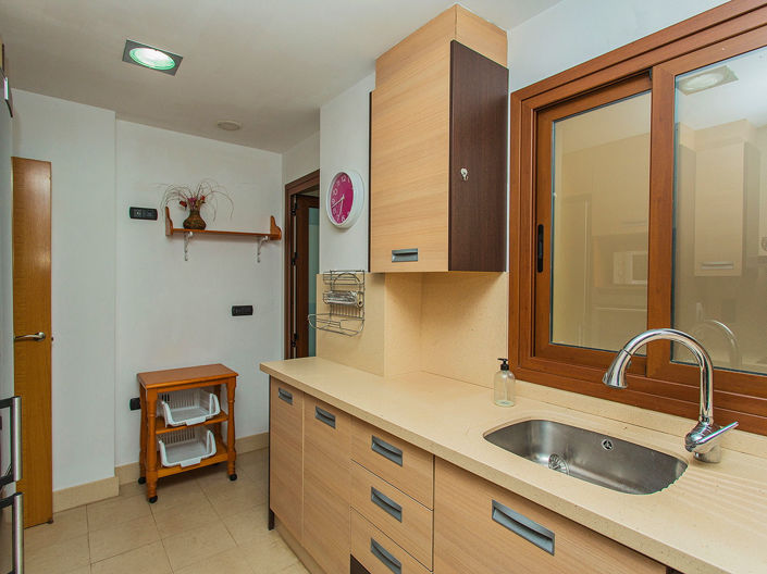 Image No.40-2 Bed Apartment for sale