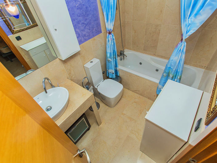 Image No.49-2 Bed Apartment for sale