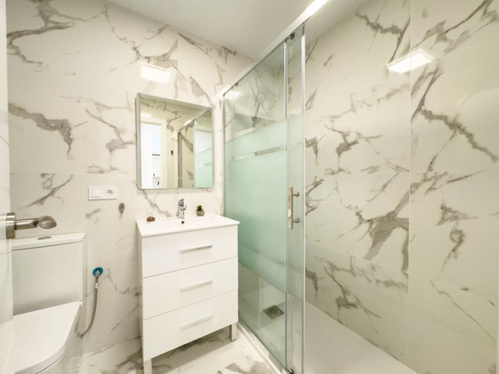 Image No.21-2 Bed Apartment for sale