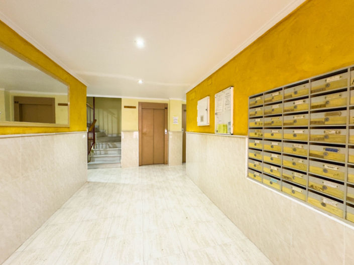 Image No.29-2 Bed Apartment for sale