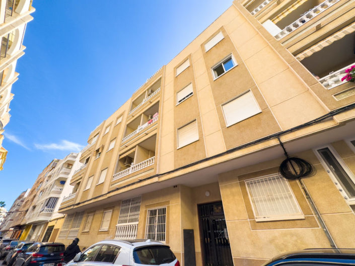 Image No.33-2 Bed Apartment for sale