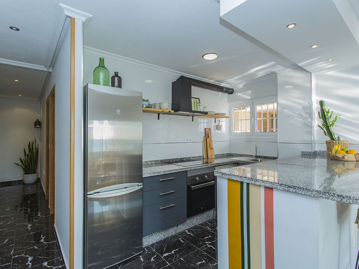 Image No.18-2 Bed Apartment for sale