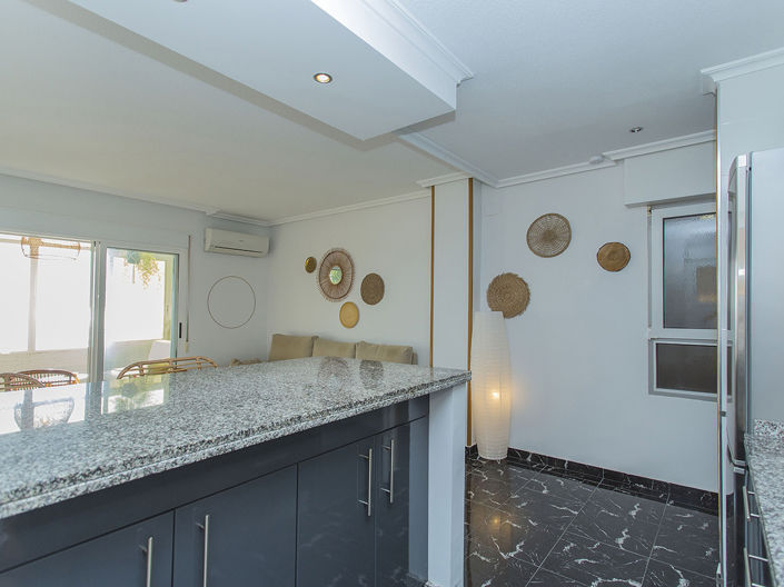 Image No.22-2 Bed Apartment for sale